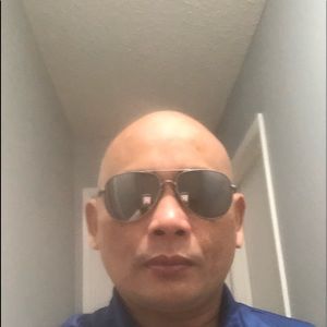 Meet your Posher, Irenio